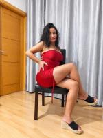 658464527: Chica busca chico en Barcelona