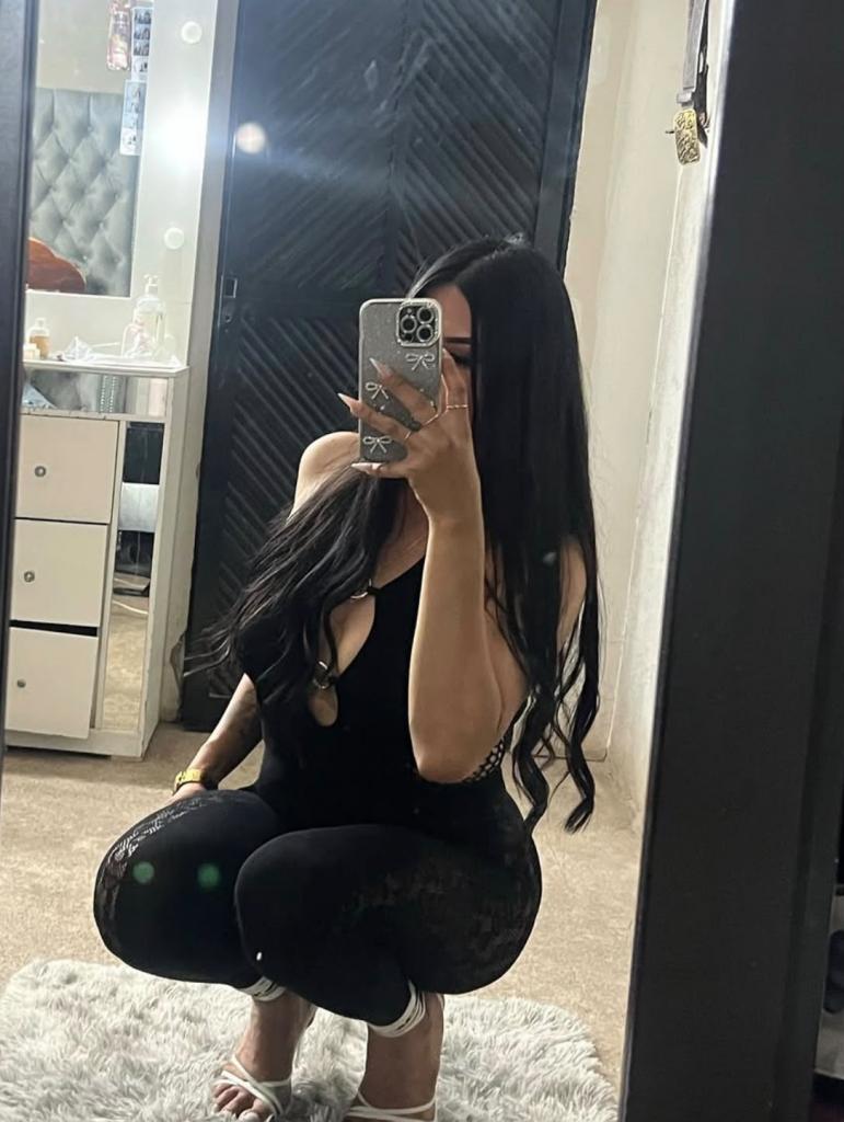 602177447: Chica busca chico en Cádiz