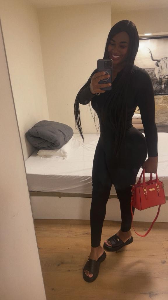 674090527: Chica busca chico en Zaragoza
