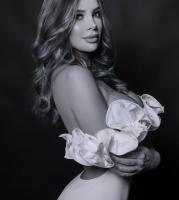 681290576: Chica busca chico en Ibiza