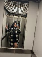 610942933: Chica busca chico en Barcelona
