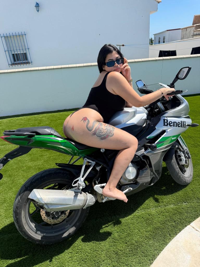 Chica busca chico en Cádiz: 