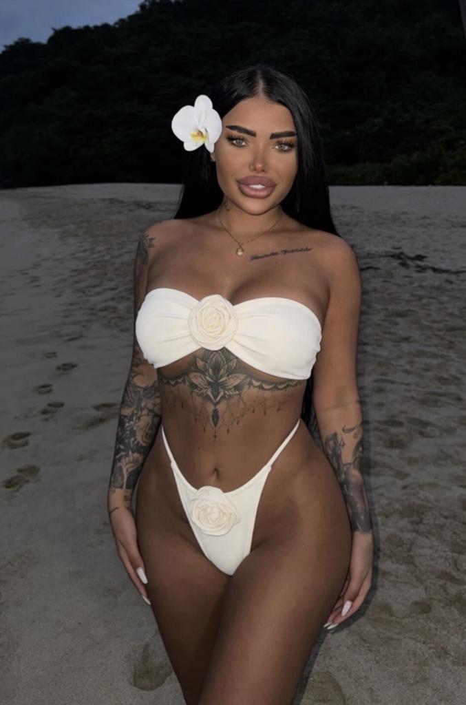 Chica busca chico en Alicante: Chica busca chico