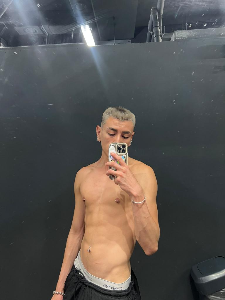 614385606: Chico busca chica en Asturias