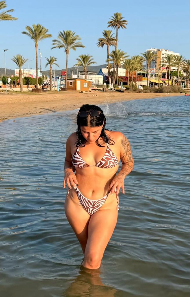 Chica busca chico en Ibiza: 
