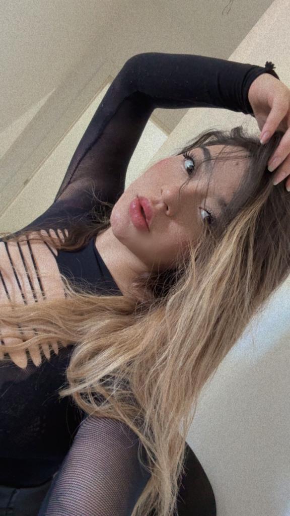 617978216: Chica busca chico en Valencia
