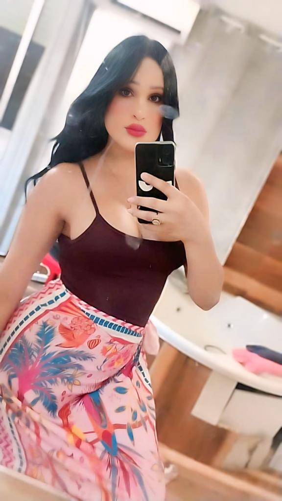 610477739: Transexual en Cádiz