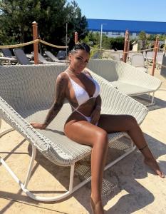 611273620: Chica busca chico en Alicante