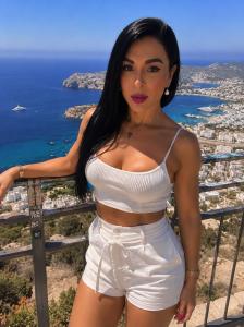 643941856: Transexual en Ibiza