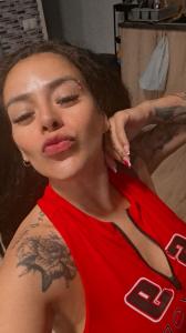 666376395: Chica busca chico en Barcelona