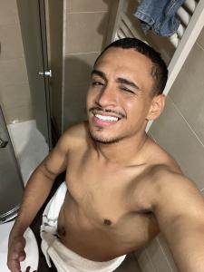 610645627: Chico busca chica en Asturias