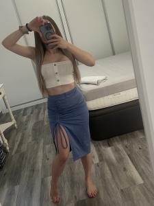 610780307: Chica busca chico en Madrid