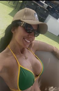 672593275: Chica busca chico en Murcia