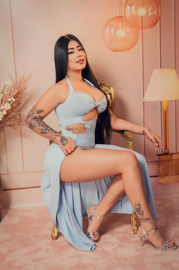 662678422: Chica busca chico en Sevilla