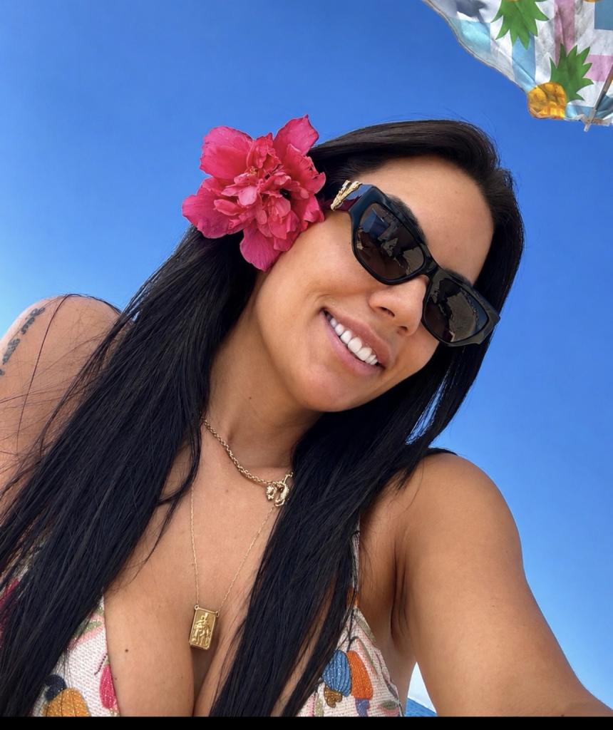 672593275: Chica busca chico en Murcia