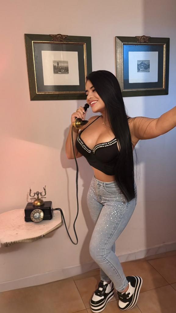Chica busca chico en Cantabria: Chica busca chico