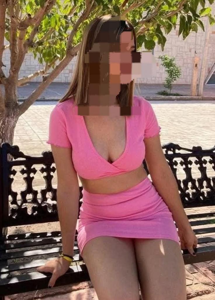 745058977: Chica busca chico en Burgos