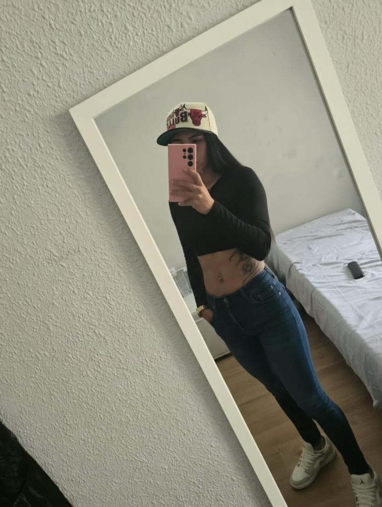 602895270: Chica busca chico en Cáceres