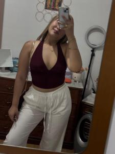 654659343: Chica busca chico en Madrid