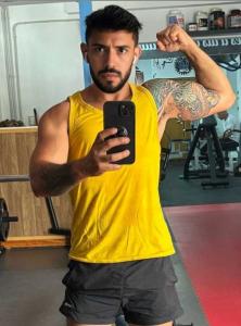 650711434: Chico busca chica en Barcelona