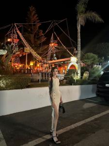 613737544: Chica busca chico en Barcelona