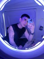 613820495: Chico busca chica en Cádiz