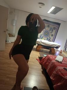 Chica busca chico en Sevilla: 