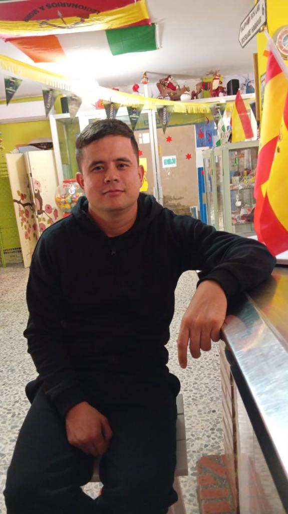 Chico busca chica en Málaga: 