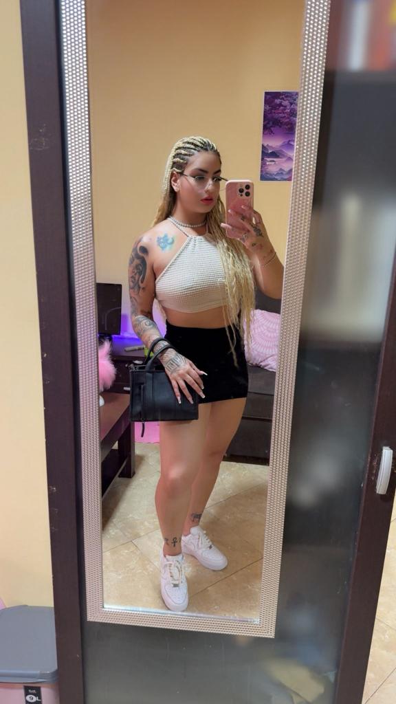 Chica busca chico en Cádiz: 