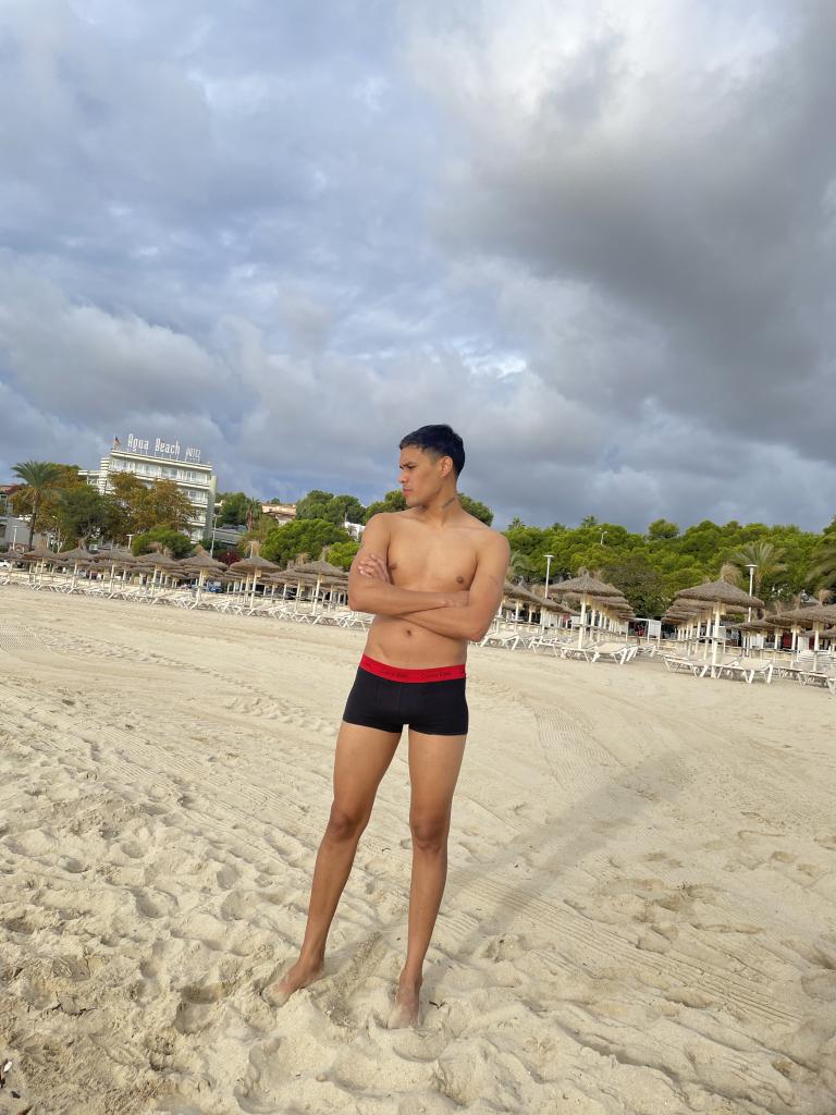 647088787: Chico busca chica en Mallorca