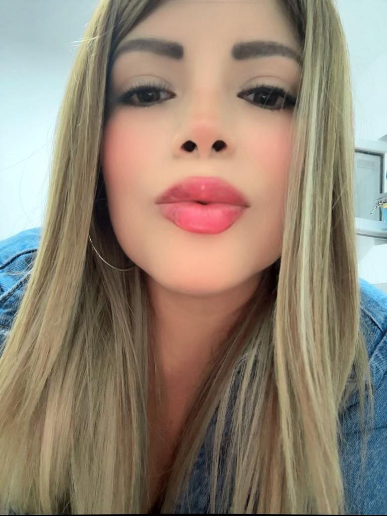 Chica busca chico en Málaga: Chica busca chico
