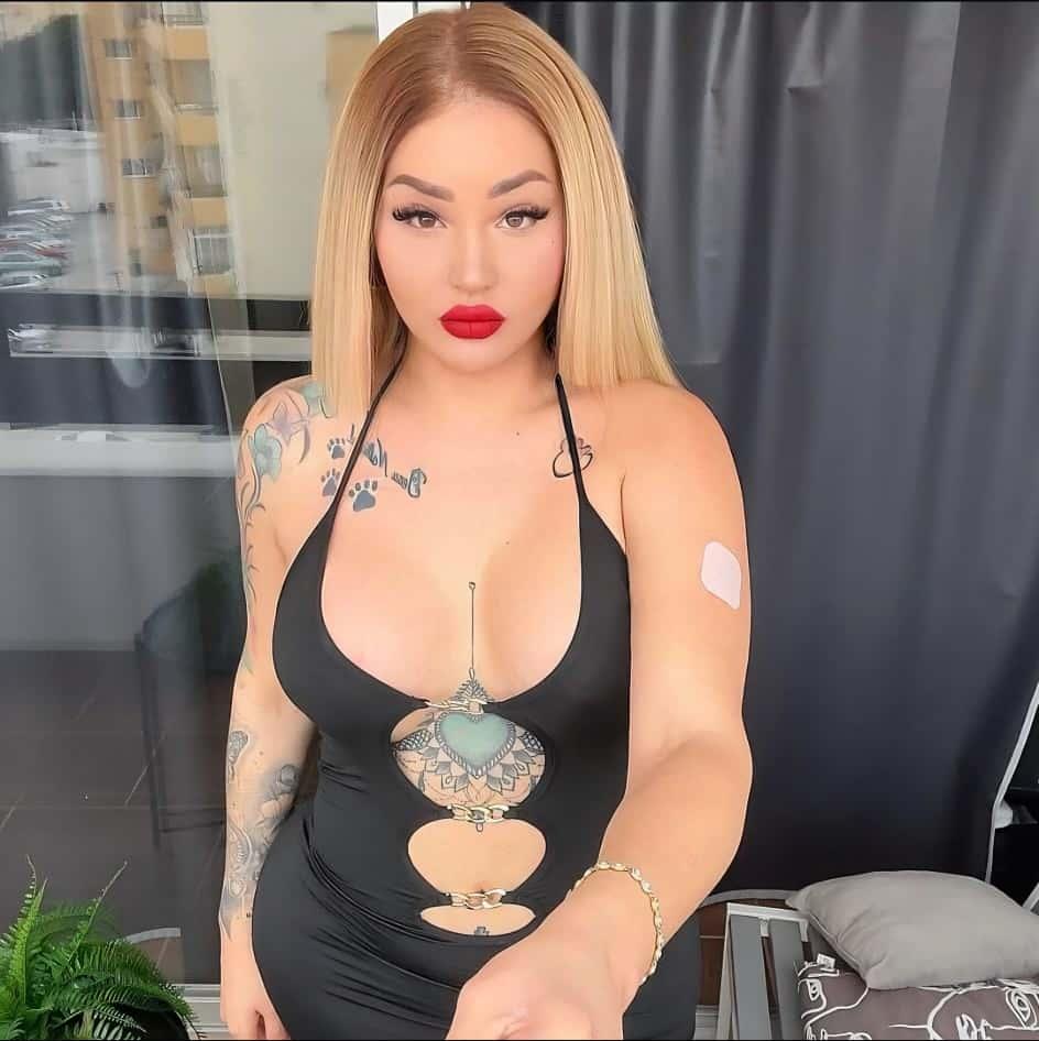 647067078: Travesti en Barcelona