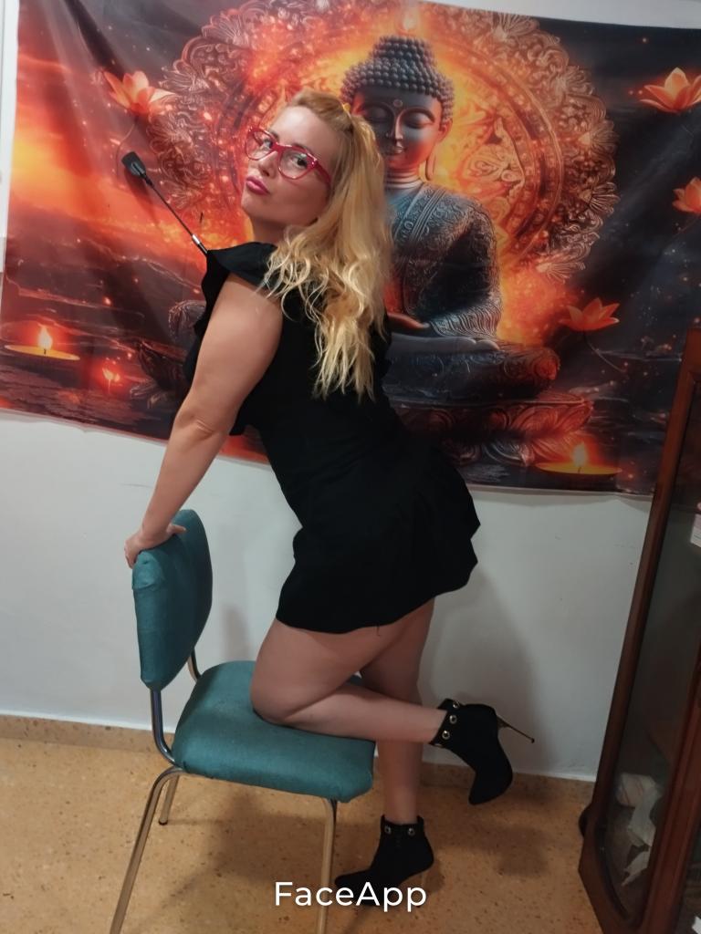 Chica busca chico en Alicante: 