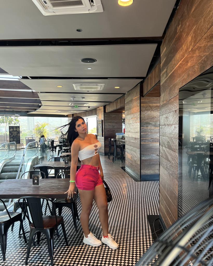 612241419: Travesti en La Coruña