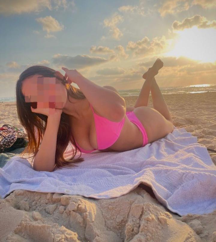 Chica busca chico en Cádiz: 