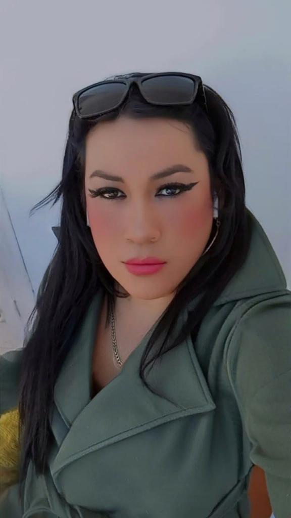 Chica busca chico en Almería: 