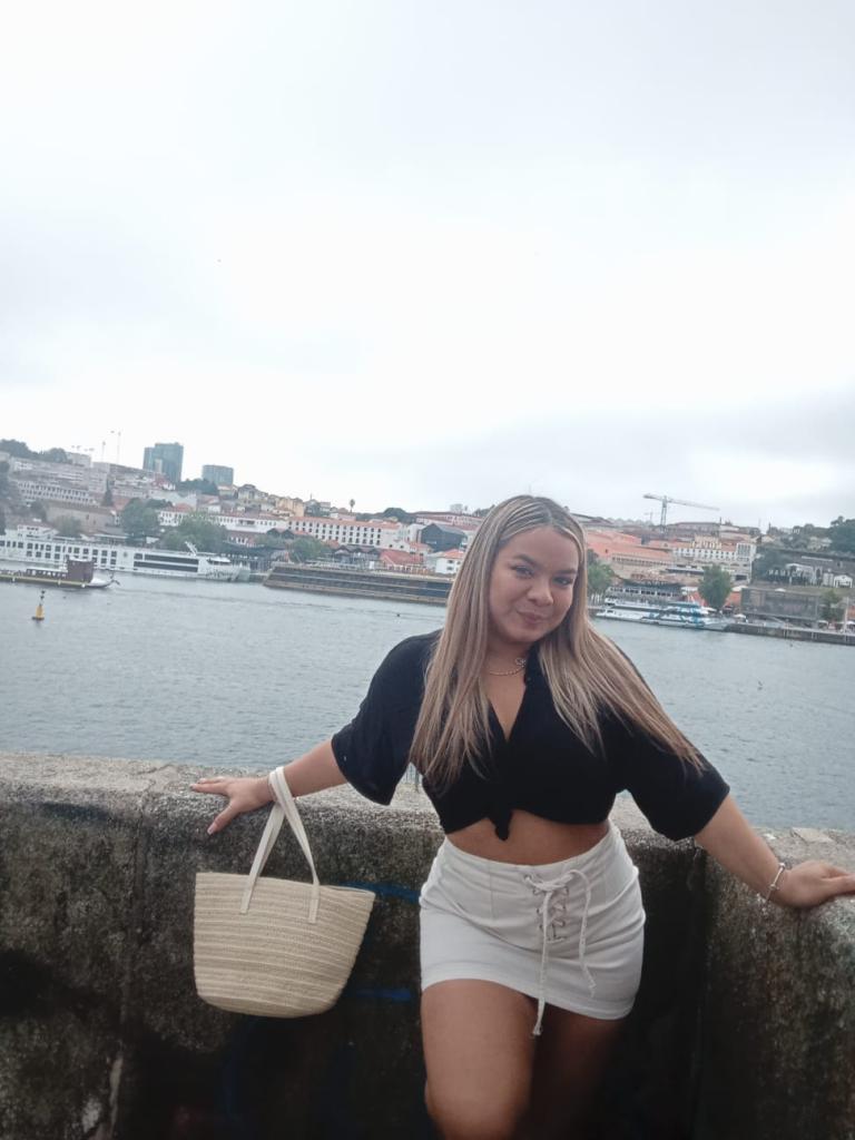 Chica busca chico en Almería: 