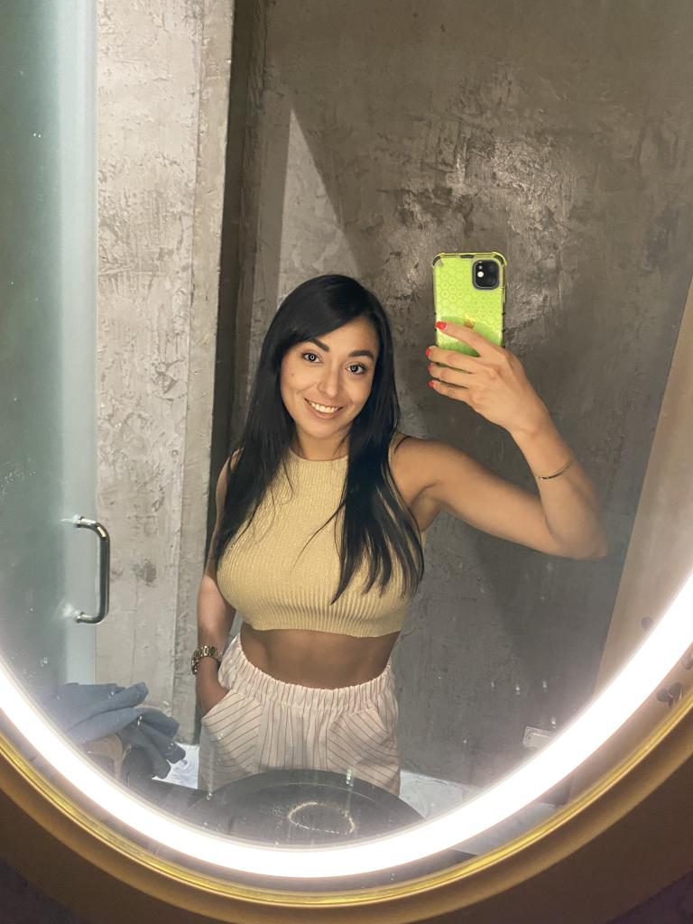 617493509: Chica busca chico en Alicante