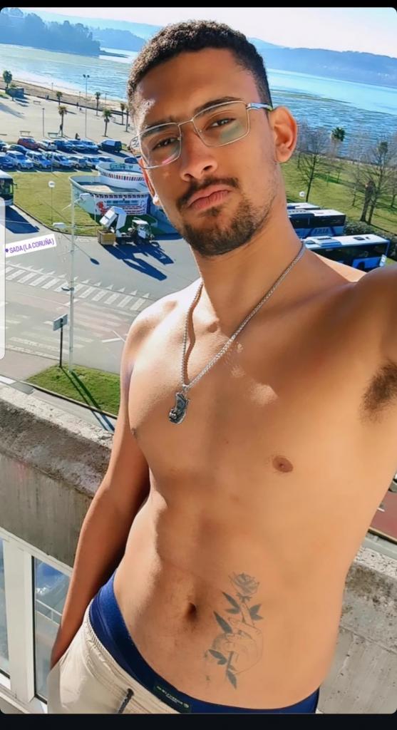 Chico busca chica en La Coruña: 