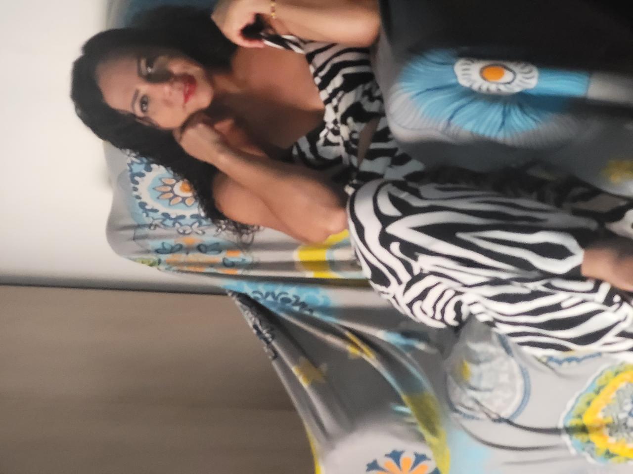 604399398: Chica busca chico en La Coruña