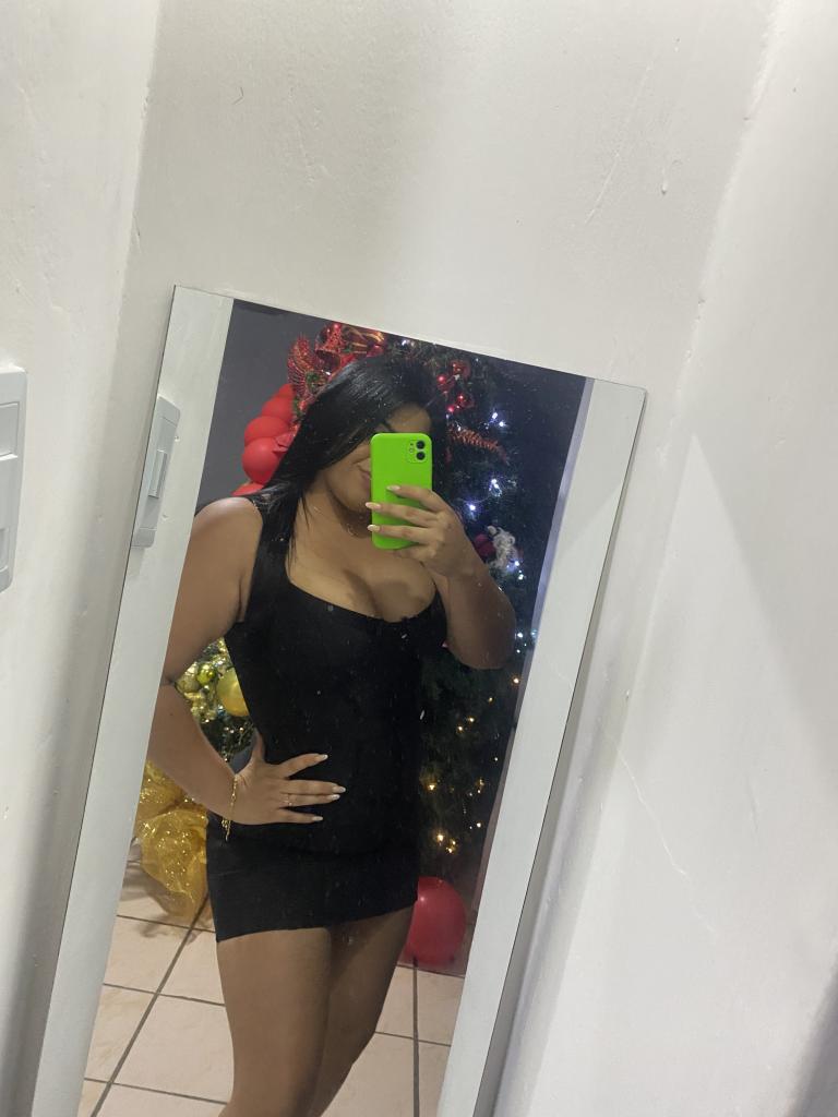 Chica busca chico en Almería: 