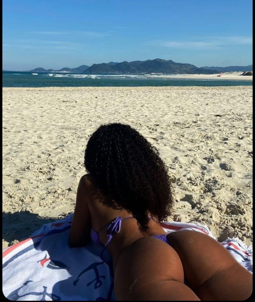 Chica busca chico en Sevilla: Chica busca chico