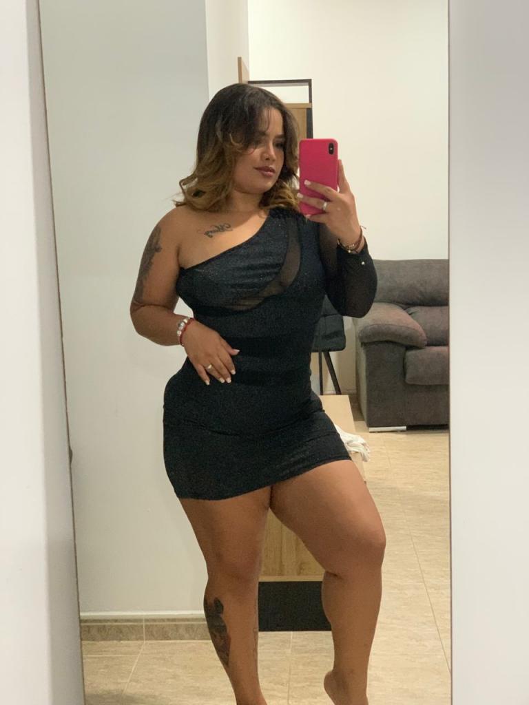 631603167: Chica busca chico en Barcelona