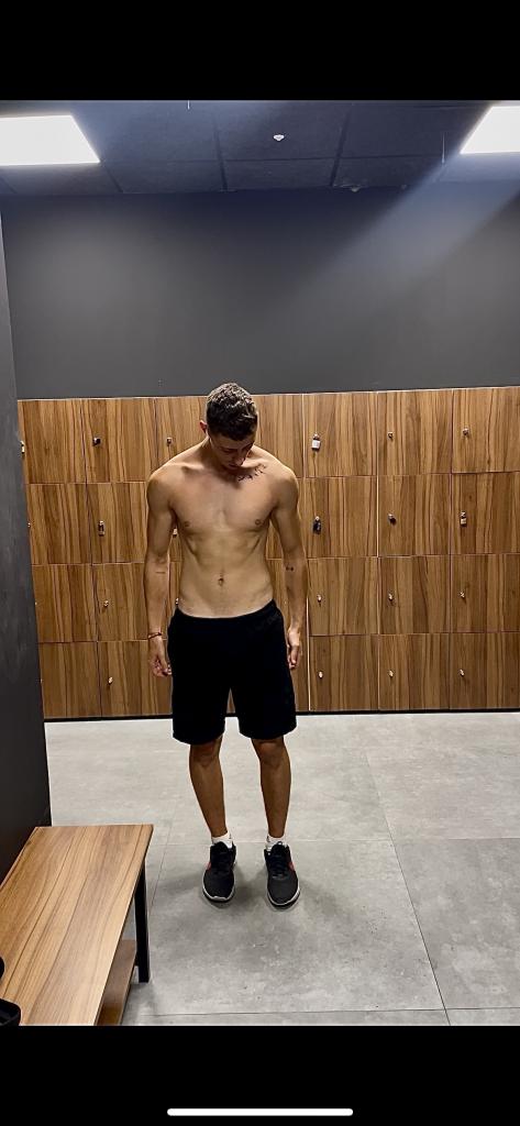 651827214: Chico busca chica en Madrid