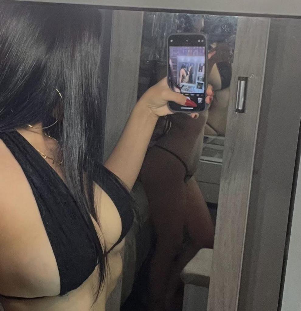 Chica busca chico en Tenerife: 