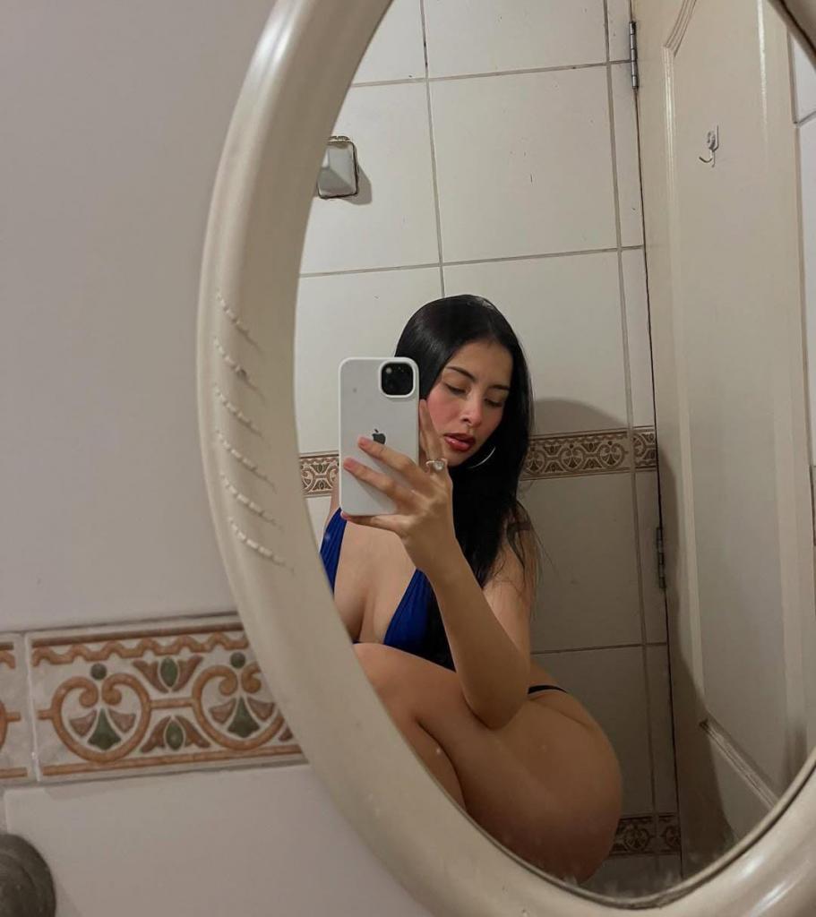 Chica busca chico en Tenerife: 