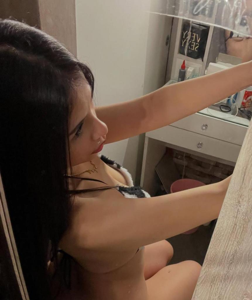 Chica busca chico en Tenerife: 