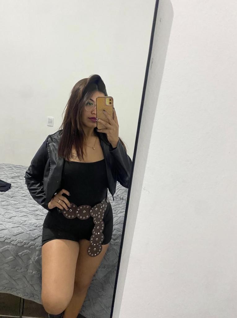 Chica busca chico en Tenerife: 