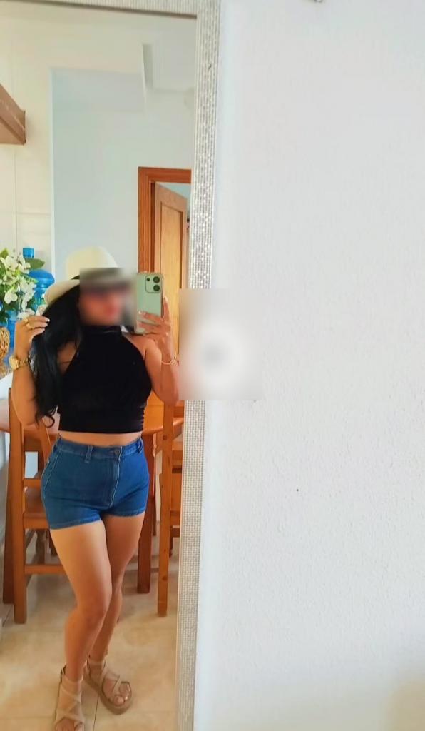 Chica busca chico en Tenerife: 