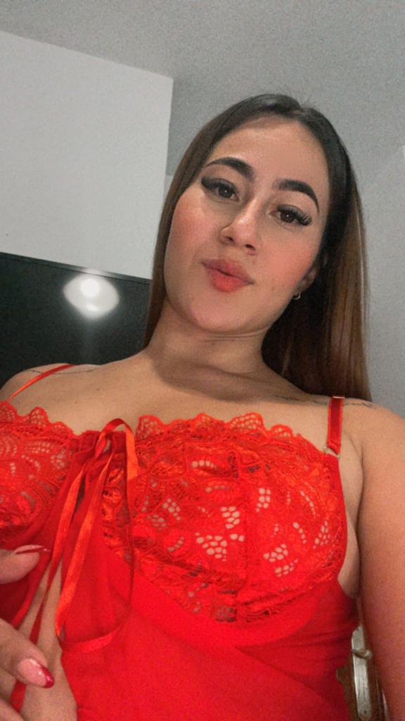 Chica busca chico en Barcelona: Chica busca chico